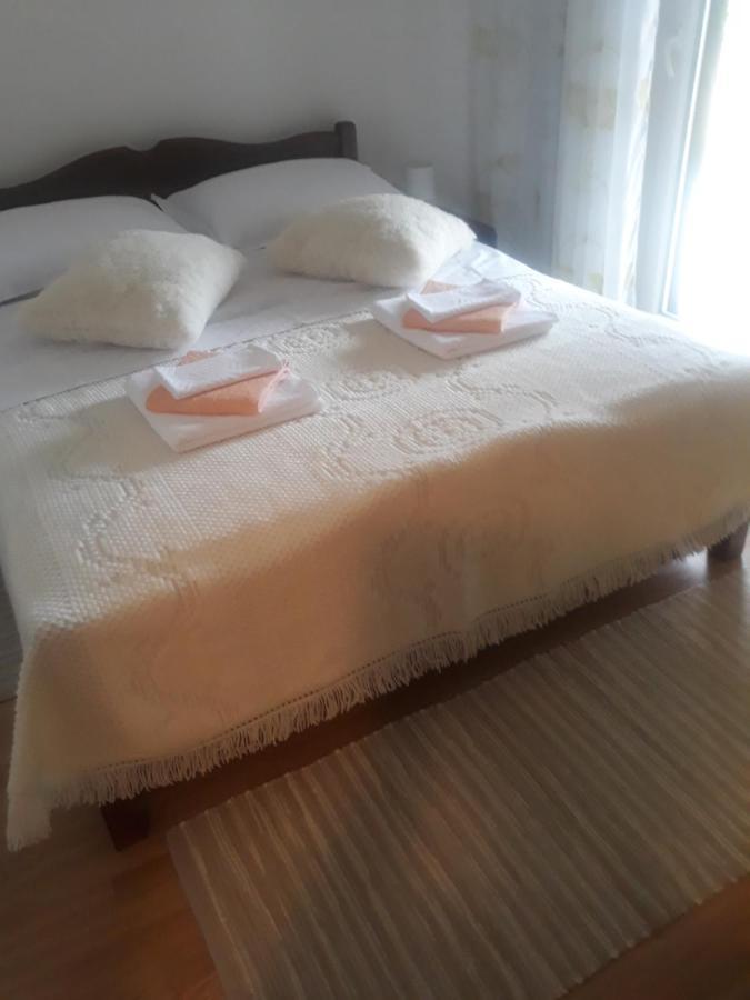 Apartman Lana Kijevo Bagian luar foto