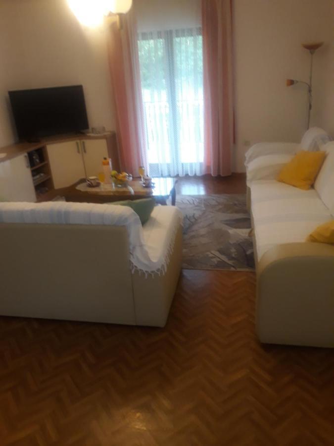 Apartman Lana Kijevo Bagian luar foto