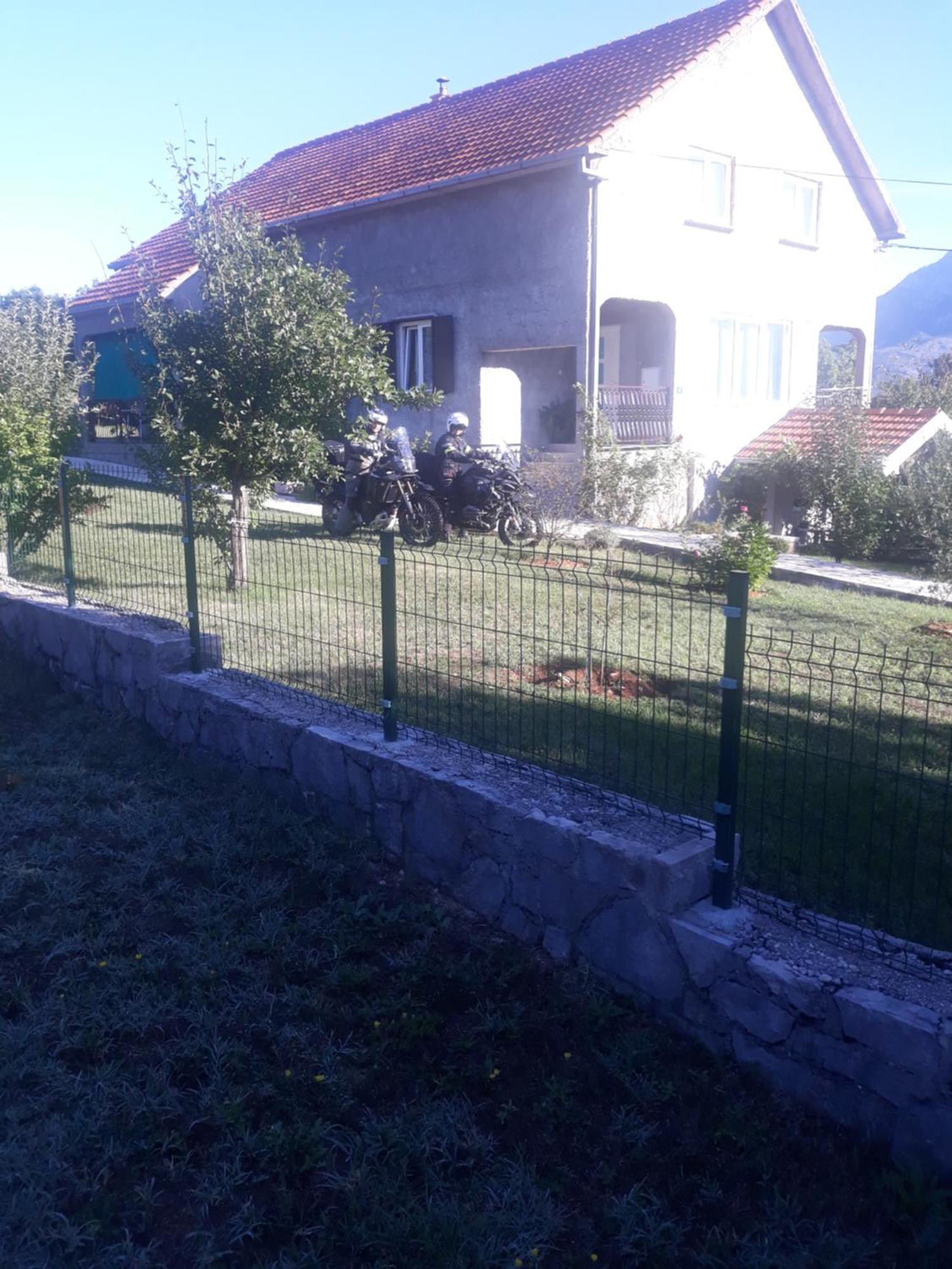 Apartman Lana Kijevo Bagian luar foto